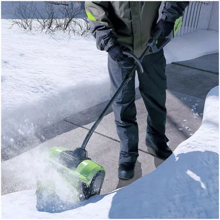 Снегоуборщик аккумуляторный Greenworks 60V GD60SSK4 (1хАКБ 4Ач и ЗУ) 30 см купить в Минске