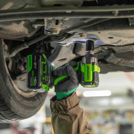 Гайковерт ударный аккумуляторный Greenworks 24V IW5500 (1хАКБ 4Ач и ЗУ) купить в Минске